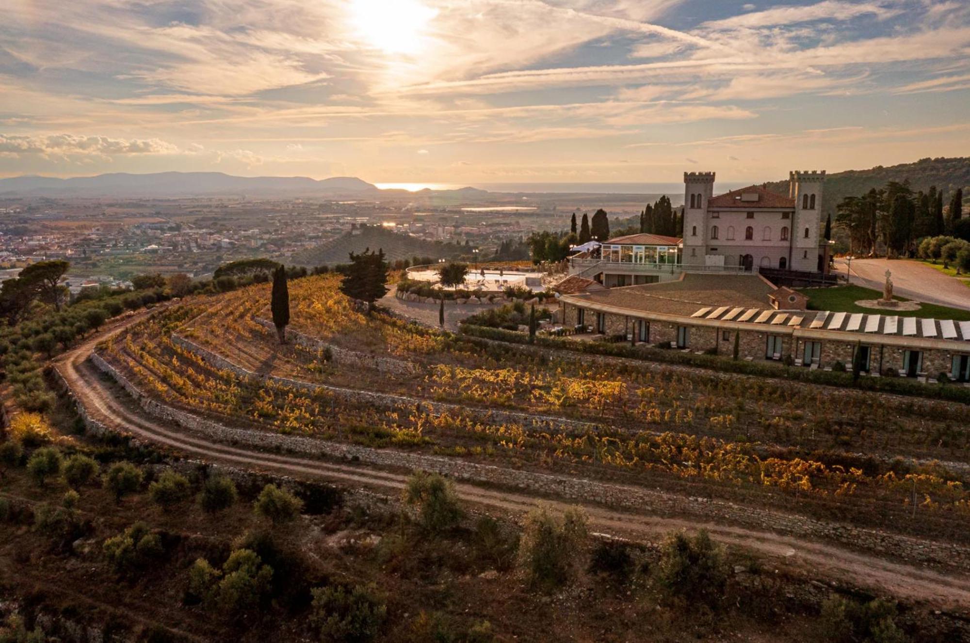 Castello Bonaria Wine & Spa Resort Campiglia Marittima Luaran gambar